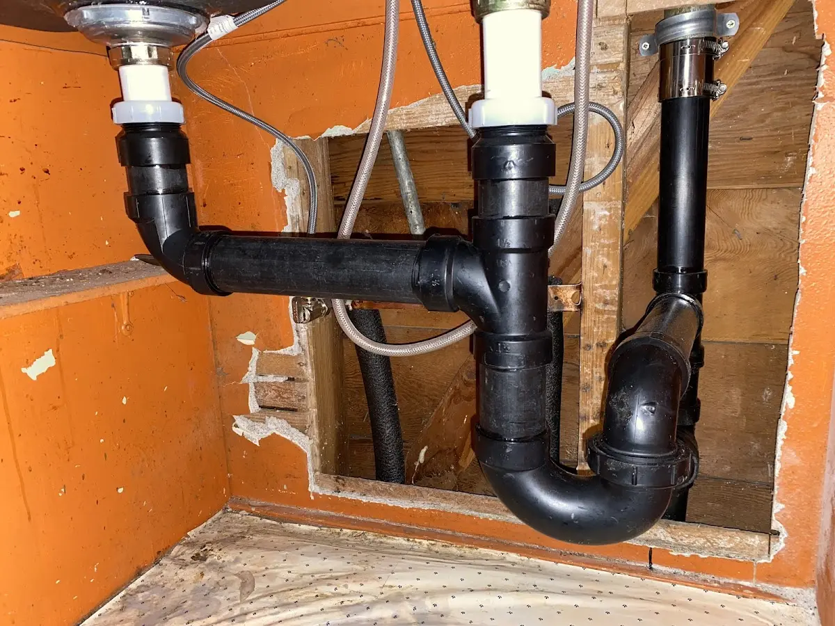 Professional Pipe Bursting equipment and tools on the job in Tonawanda